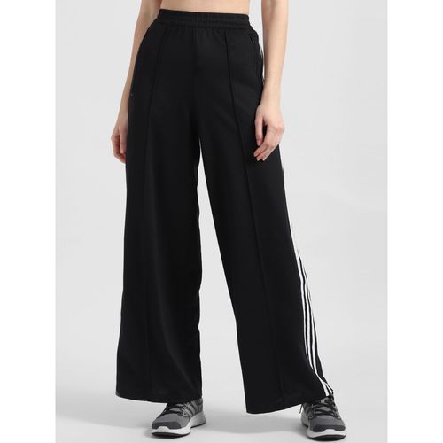halvkugle Blossom erstatte adidas Originals Track Pants Black Casual Track Pant: Buy adidas Originals  Track Pants Black Casual Track Pant Online at Best Price in India | Nykaa