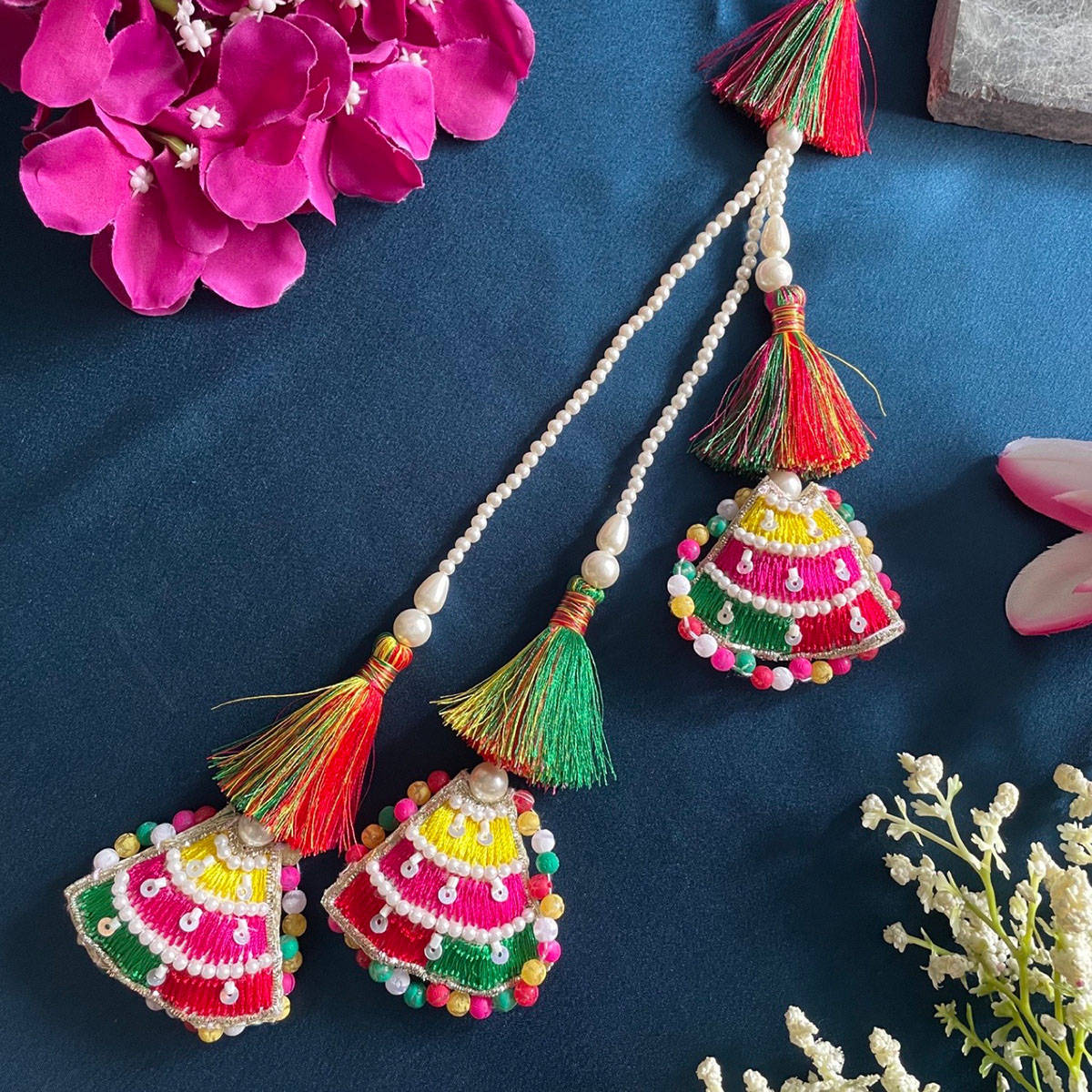 Digital Dress Room Women Metal Thread Multi-Color Lumba Rakhi