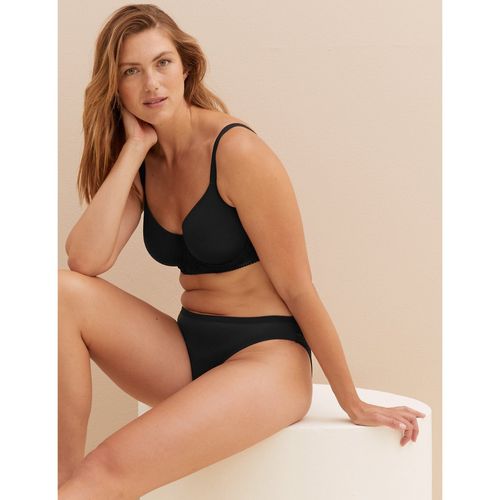 Marks & Spencer Women's Sumptuously Soft Under Wired Lace Trim Padded Full  Cup T-Shirt Bra, Opaque, Black Mix, 30D : : Fashion