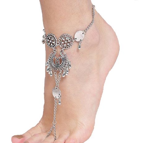 Buy OOMPH Antique Silver Tribal Bohemian Toe Ring Anklet Online