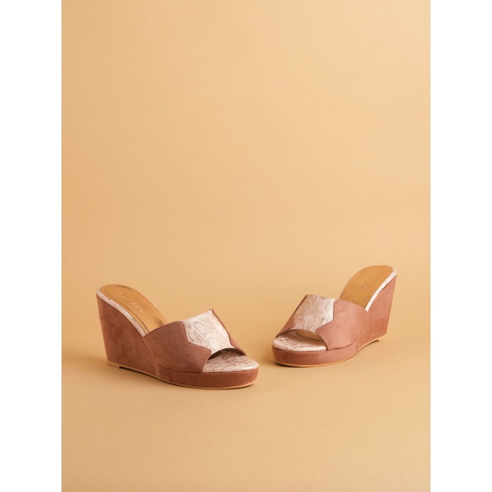 Buy Eridani Jolie Textured Asymmetric Cut Pattern Pink Wedges Online