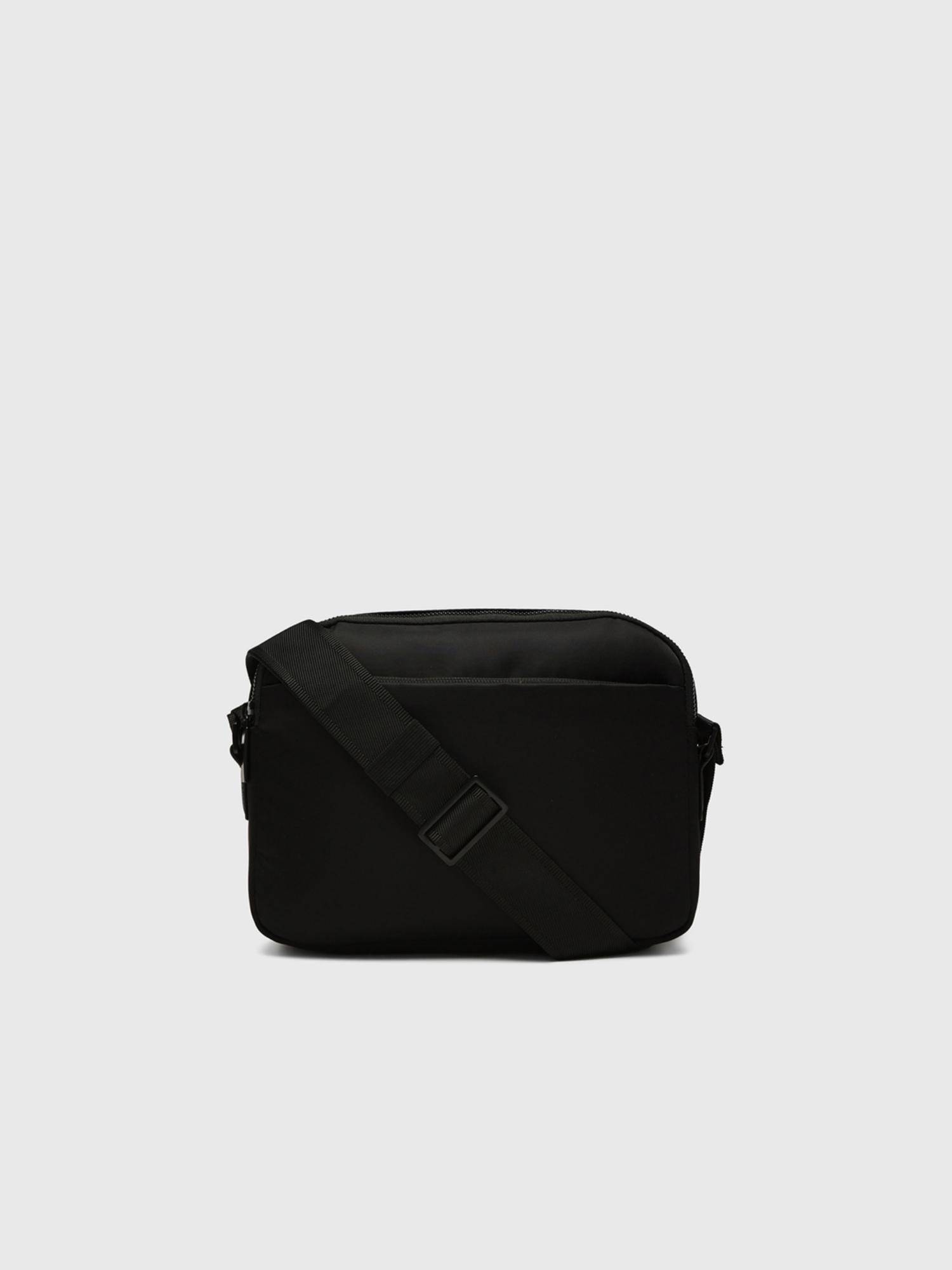 CARPISA ITALIA Black I-am Pro Men Crossbody Bag (S)