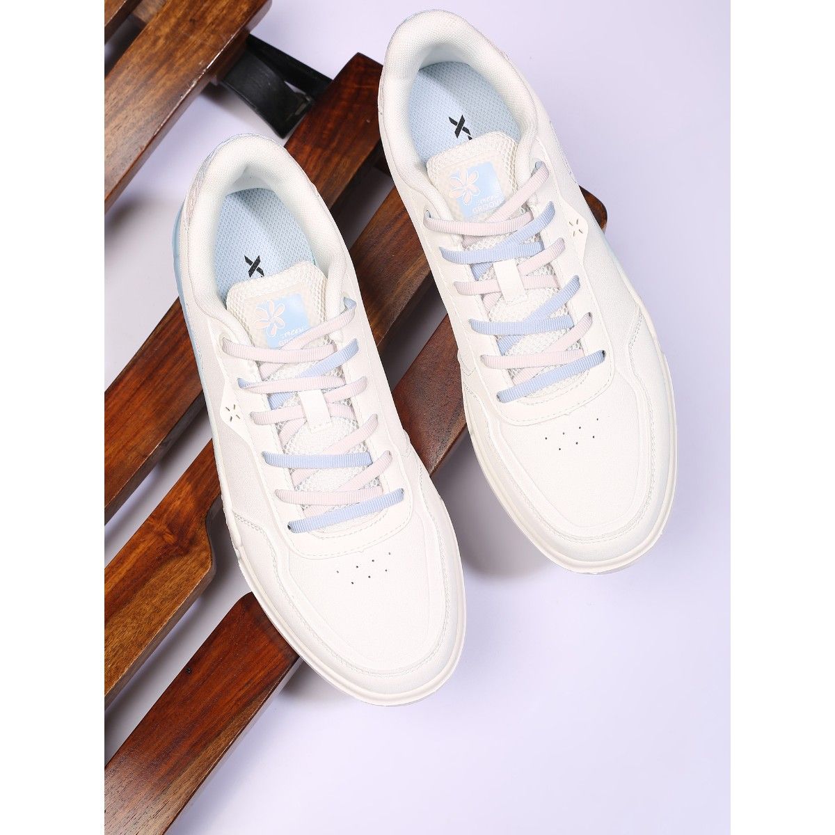 Xtep Women White Classic Printed Skateboard Shoes Buy Xtep Women White