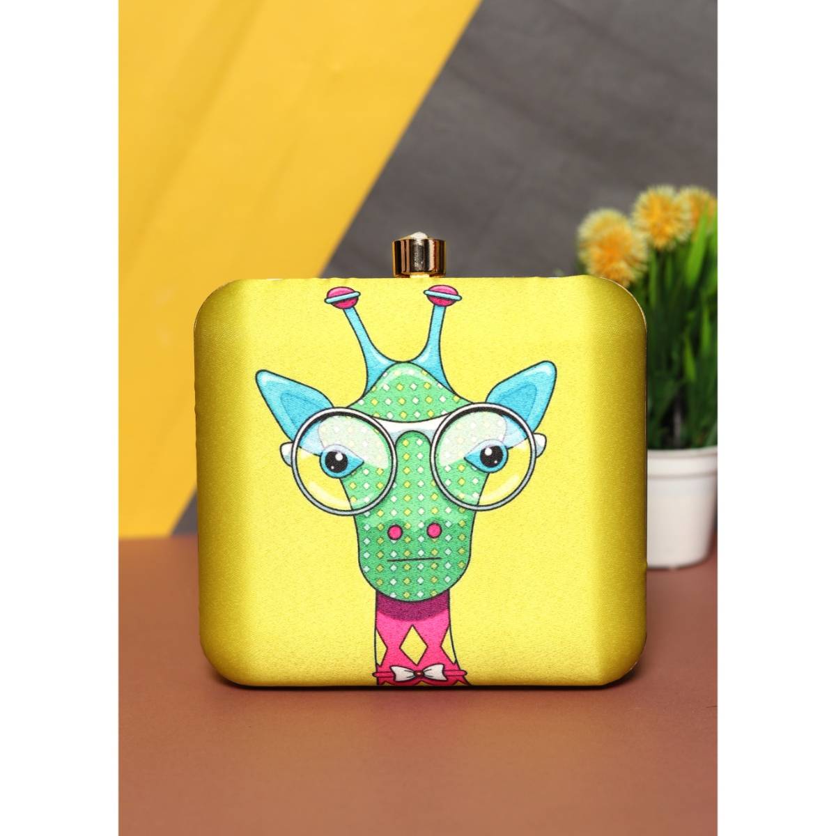 NR BY NIDHI RATHI Women Green Printed Box Clutch