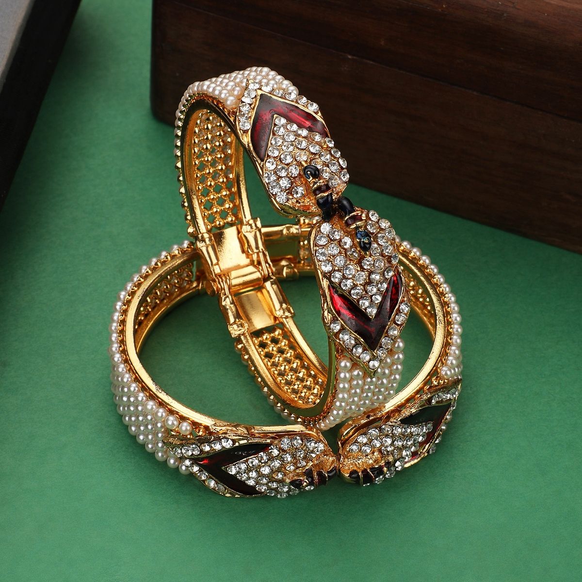 2 In 1 Retractable Ring Bracelet Magic Stretchable Twist Folding Ring  Bracelet | Fruugo AE