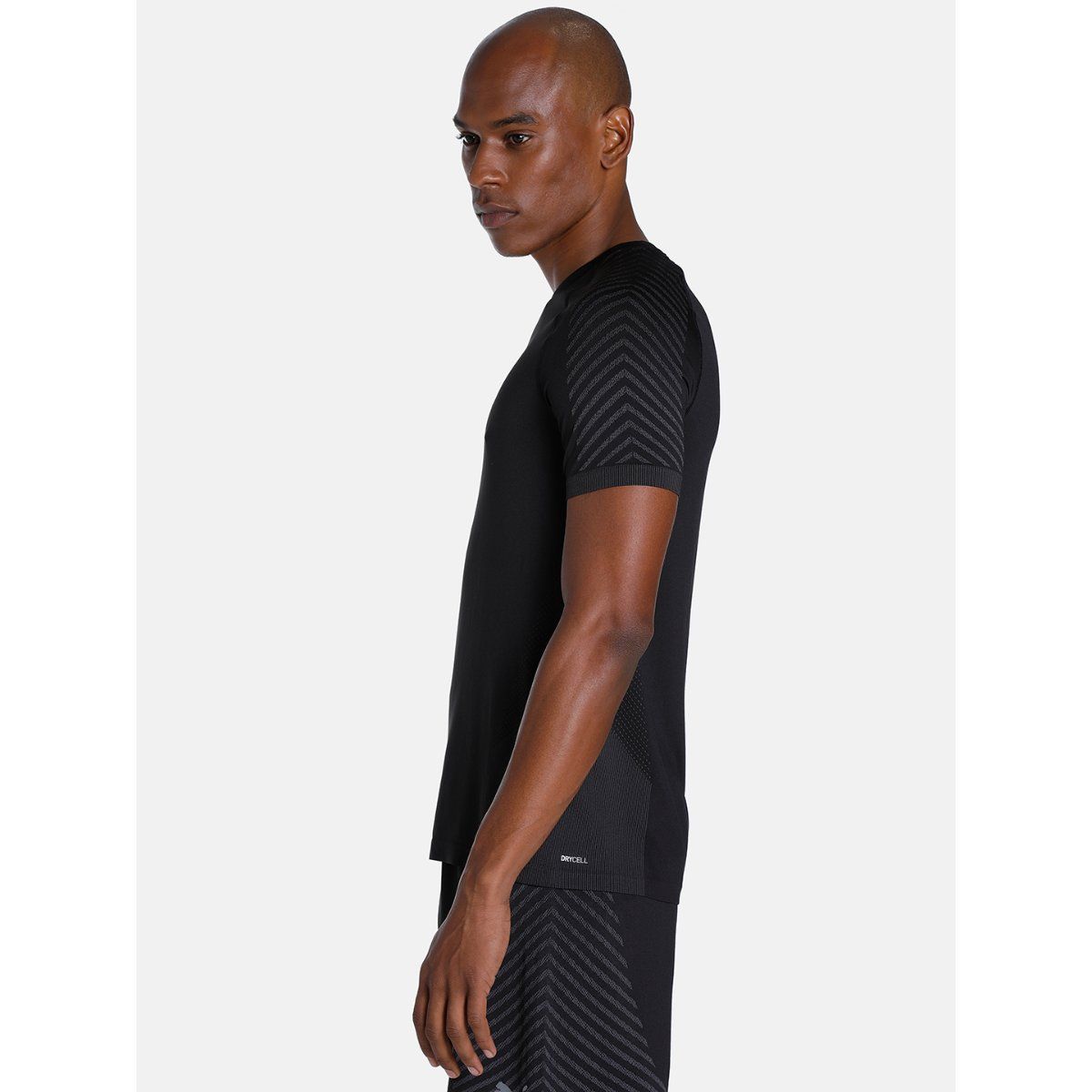 Puma Train Formknit Seamless Mens Black T-shirt: Buy Puma Train ...