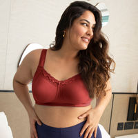 Buy Nykd by Nykaa Textured Lace Padded Wirefree Bra - Red NYB076 Online