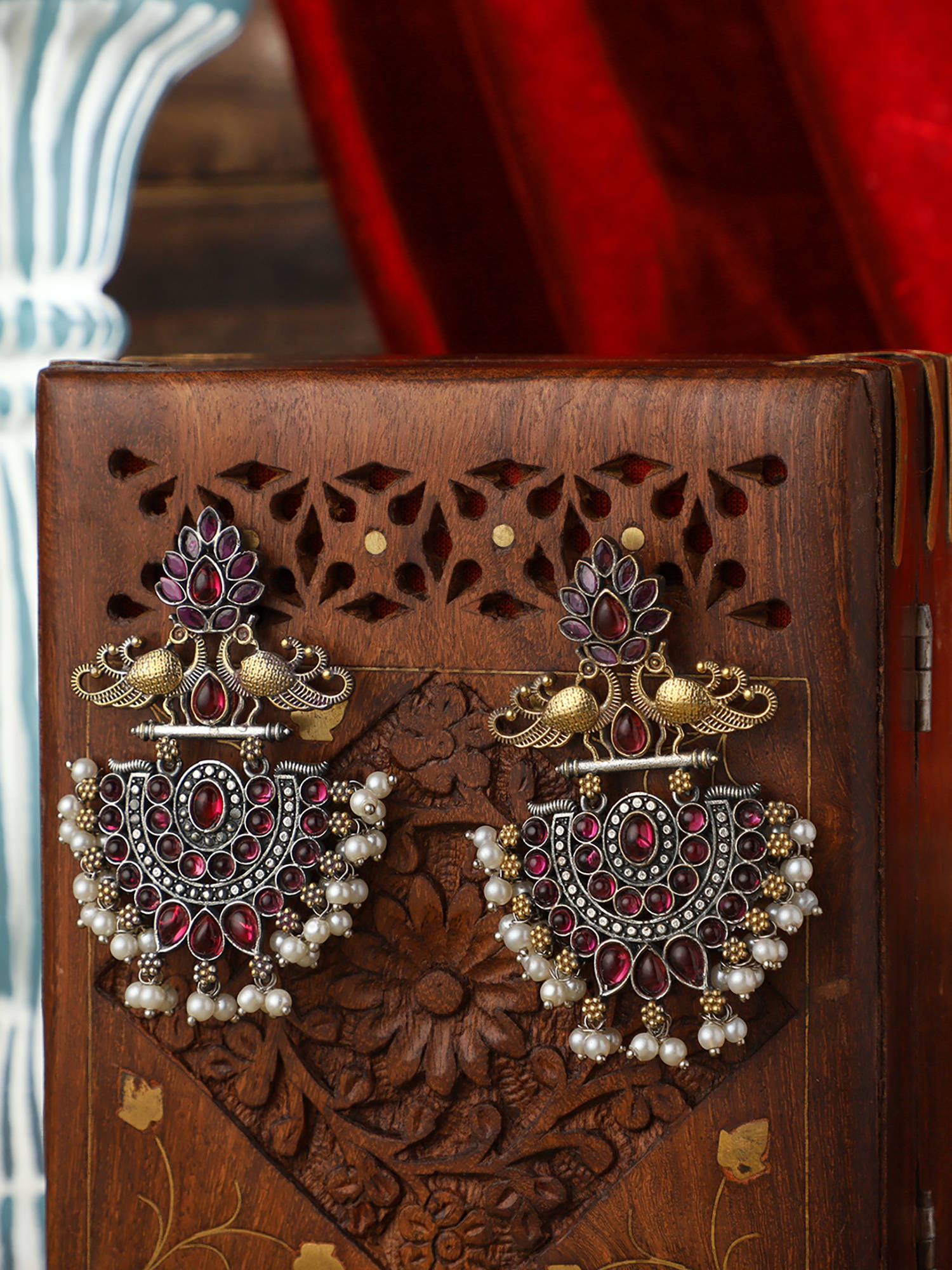 VENI 92.5 Gold Oxidised Drop Earrings