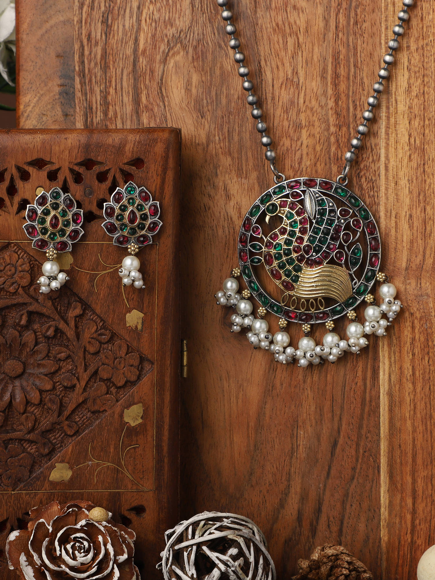 VENI 92.5 Silver Plated Stone Studded Jewellery Set