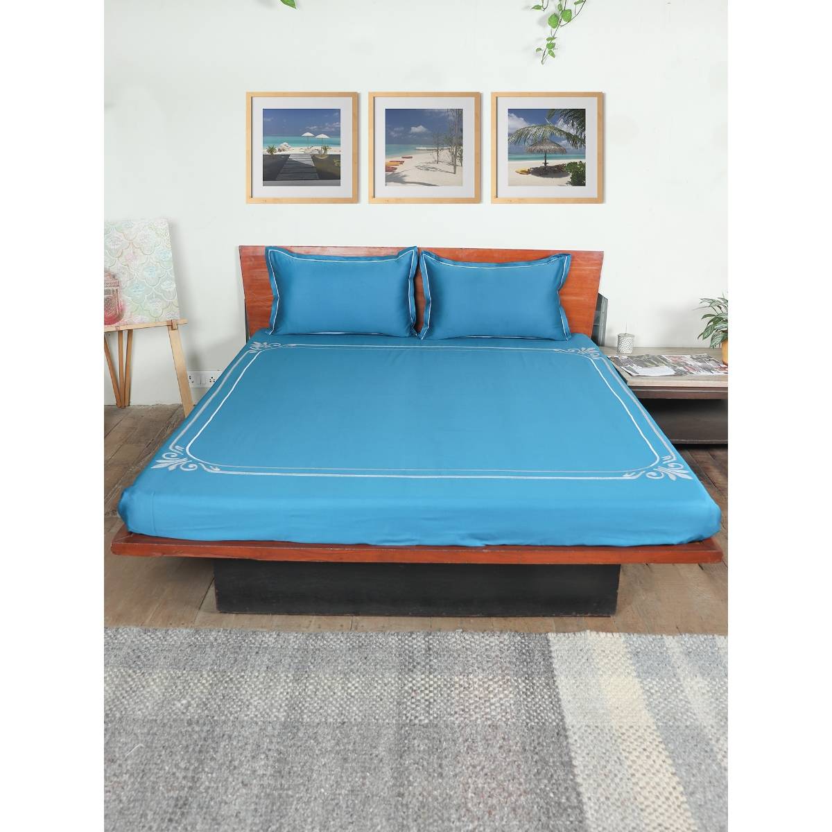 Zeba World Teal Cotton 400Tc Machine Aari Embroidery Bed Sheet (King)