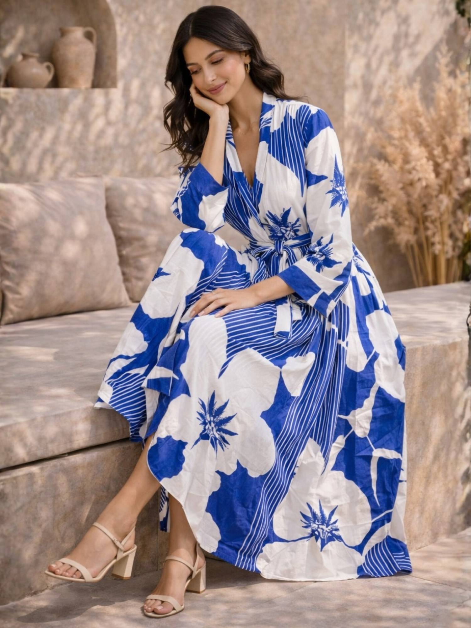 Buy FEATHERS CLOSET Blue Floral Regular Robe Online