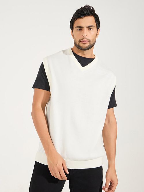 Styli Men White Relaxed Fit V Neck Sweater Vest