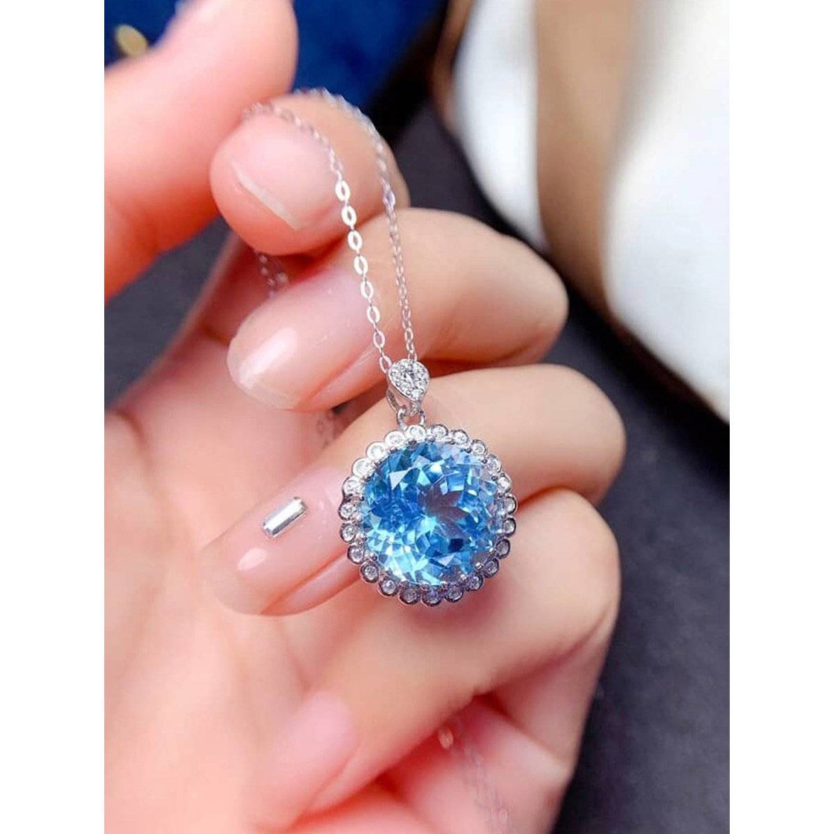 Designs & You Silver Plated American Diamond Blue Round Shape Contemporary Pendant Necklace