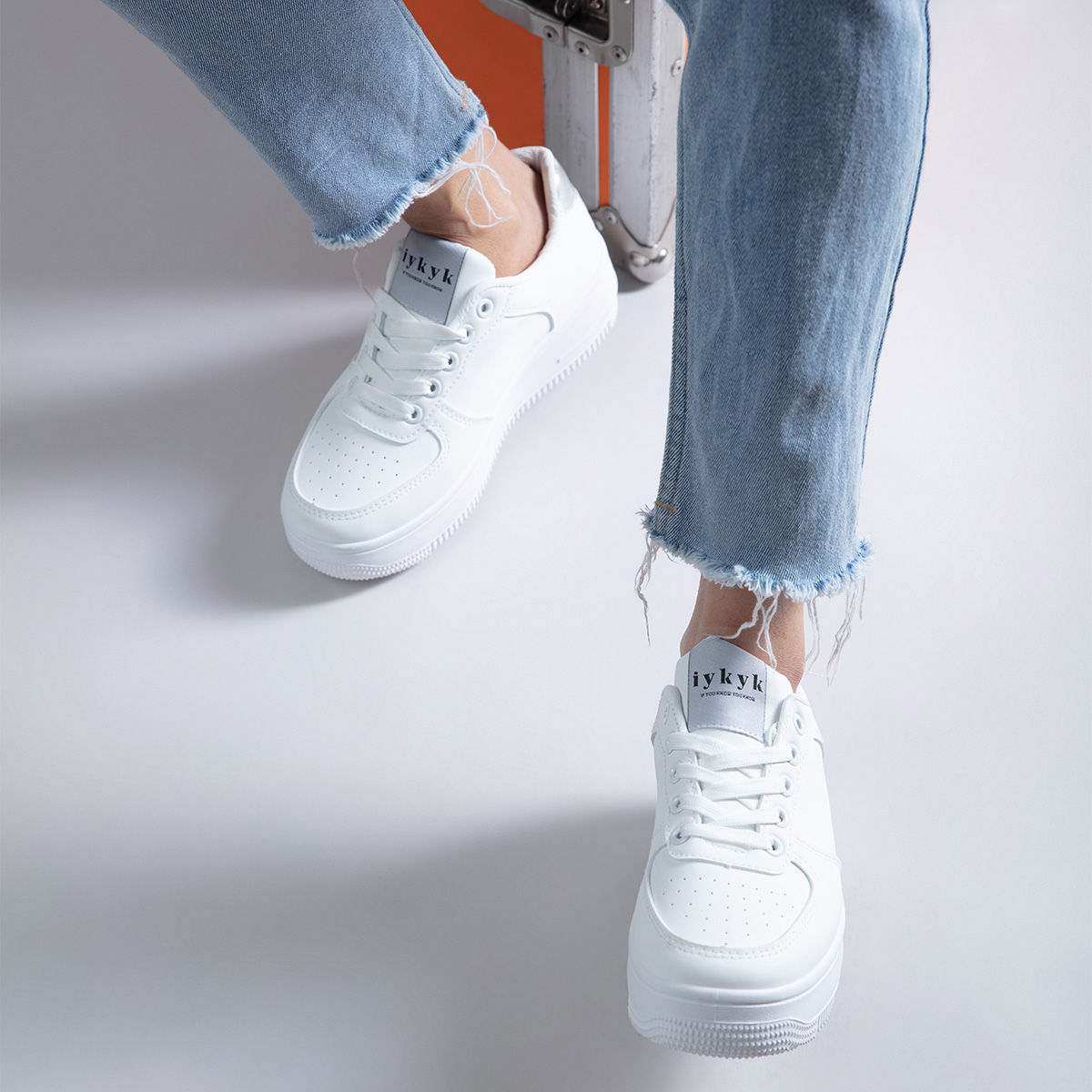 IYKYK by Nykaa Fashion Premium White Solid Casual Sneakers (EURO 41 ...