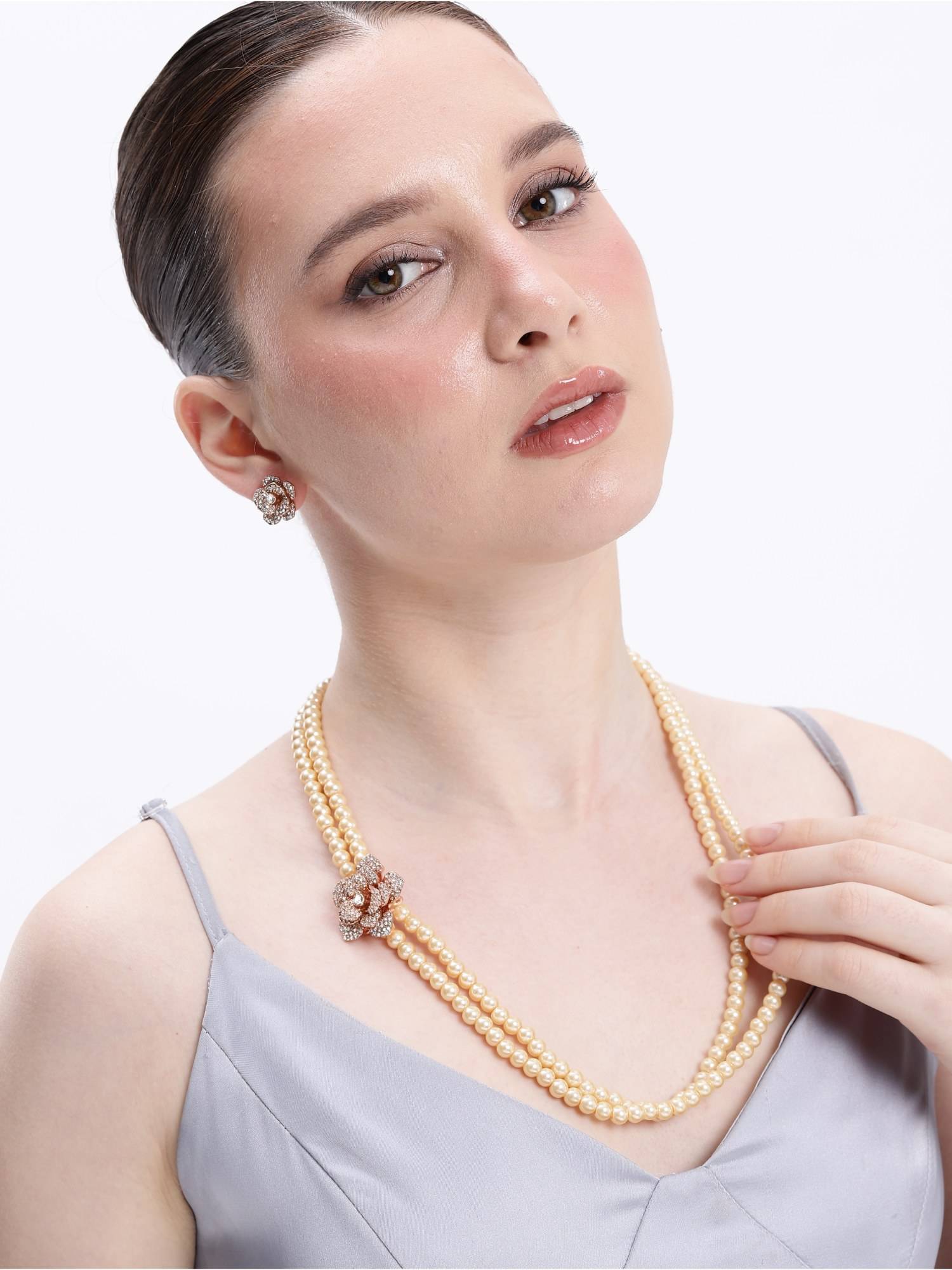 Estele Women White Alloy Rose Gold Jewellry Set