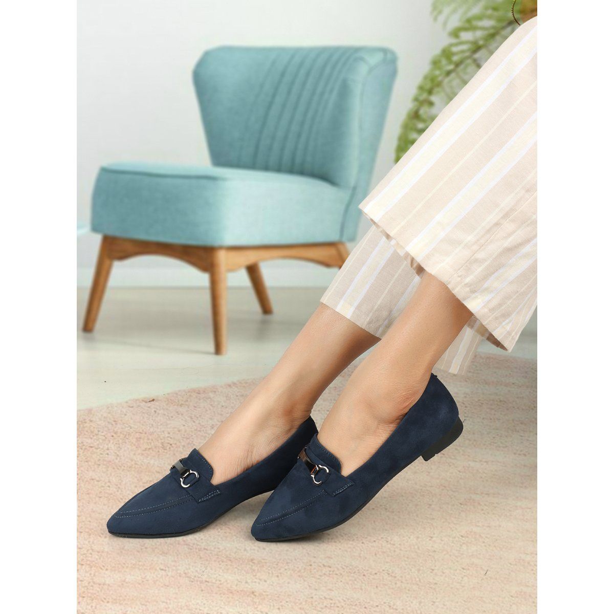 Women's navy best sale and white loafers