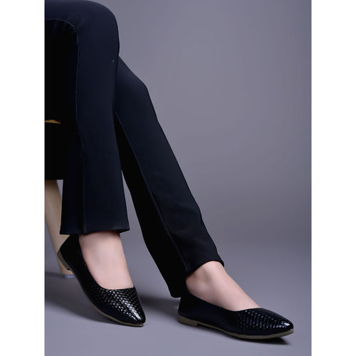 Shoetopia Women Textured Black Ballerina (EURO 41)