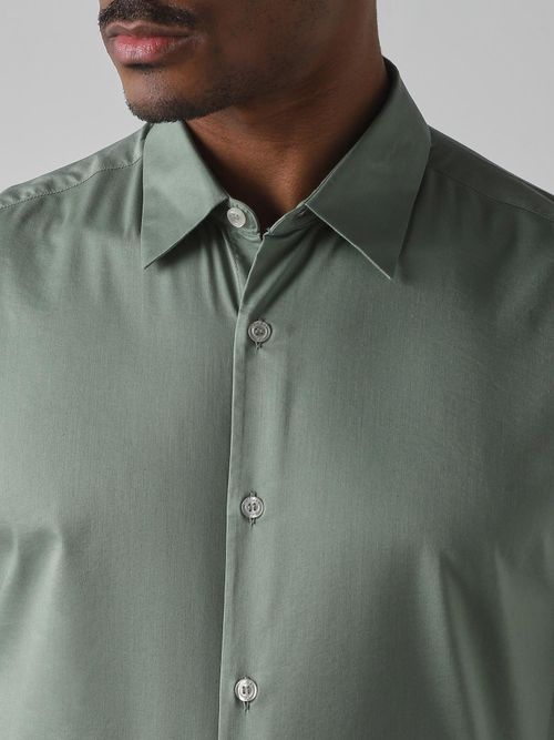 Buy Mufti Light Sage Green Solid Men Shirt Online