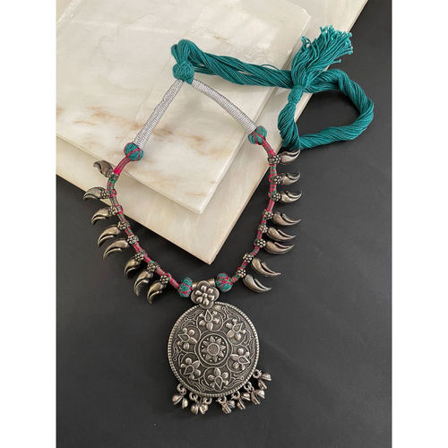 Buy Digital Dress Room Bohemian Chunky Floral Pendent Necklace Online