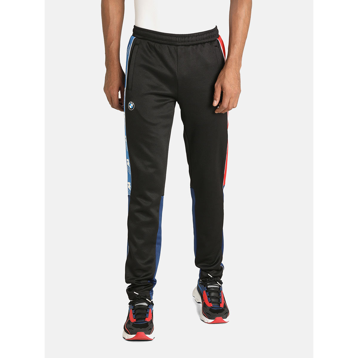Arsenal 23/24 Travel Track Pants | Official Online Store