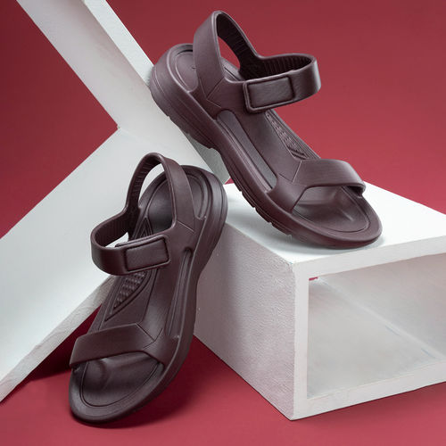Buy Red Tape Women Casual Wine 01 Sandals Online