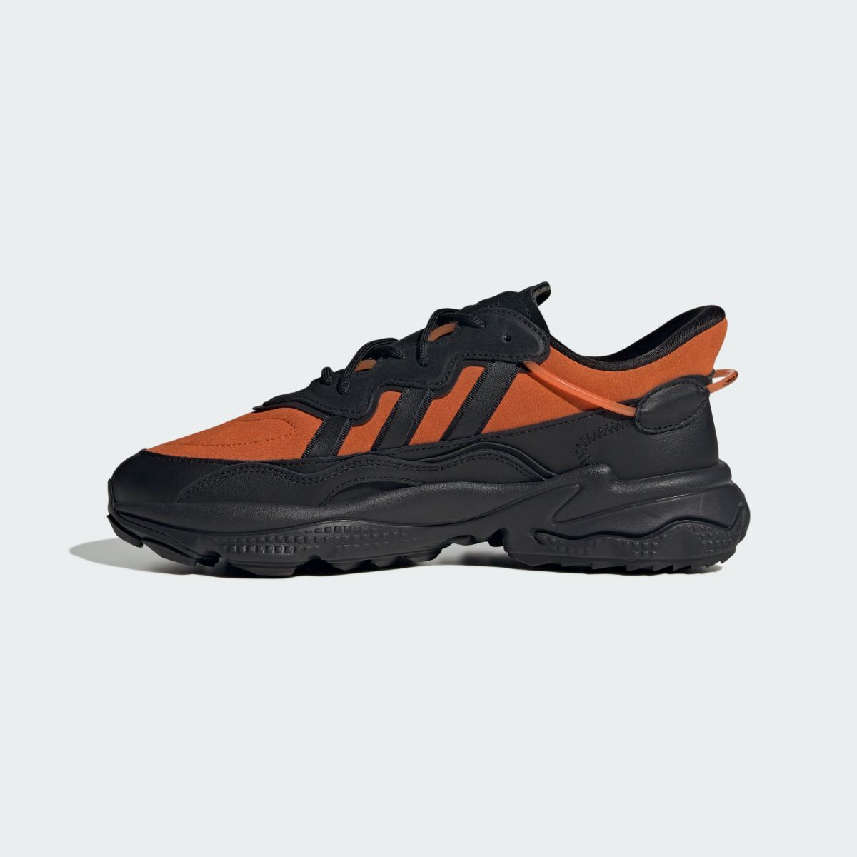 Ozweego cheap adidas orange