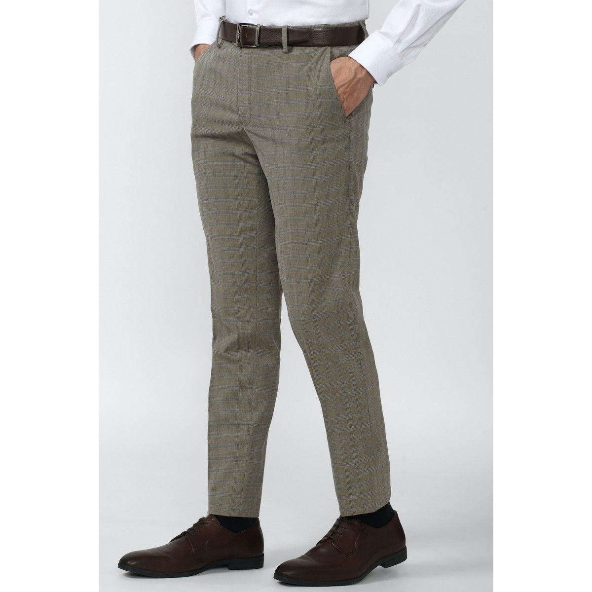 Buy Men Khaki Solid Regular Fit Casual Trousers Online - 275897 | Peter  England