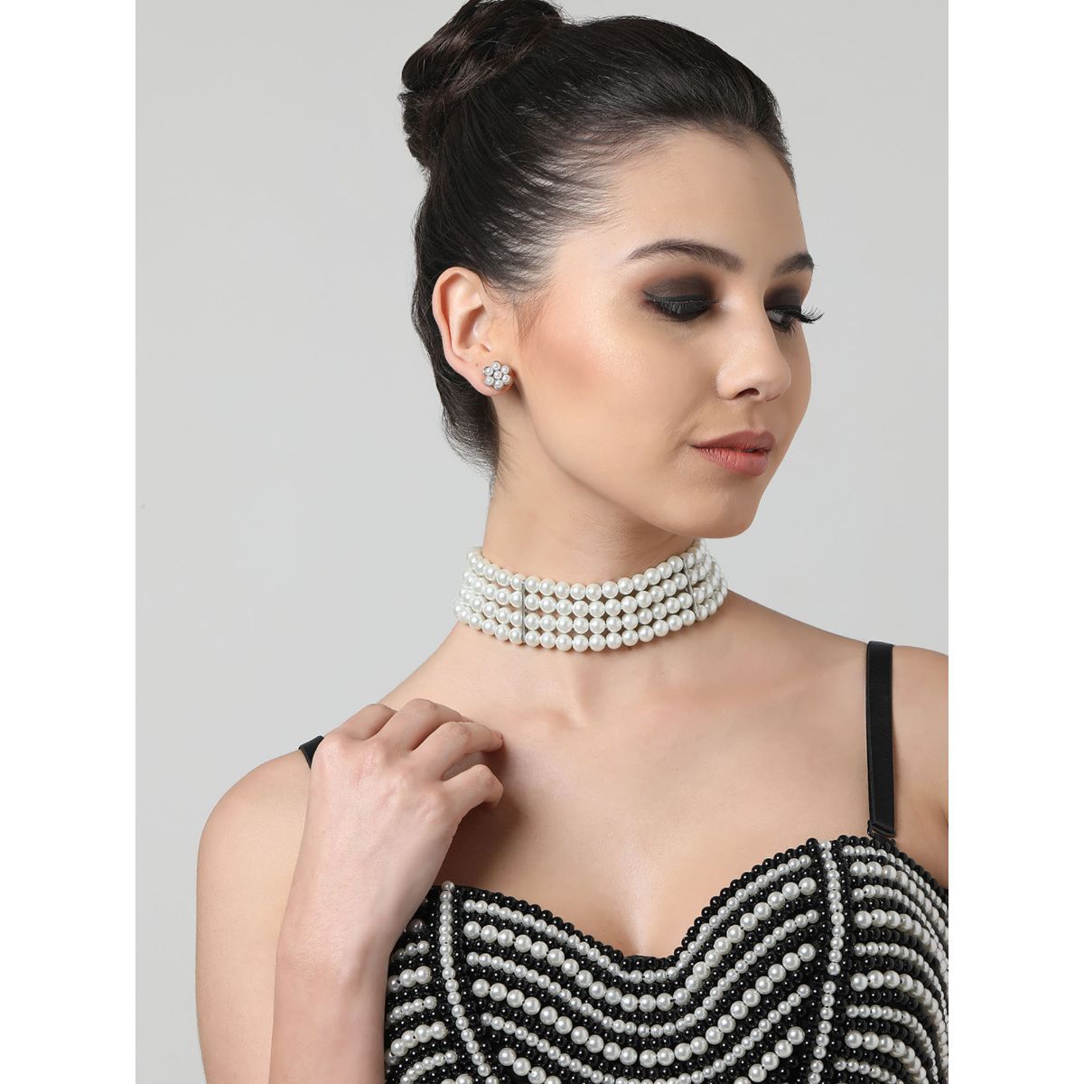 silver diamante choker