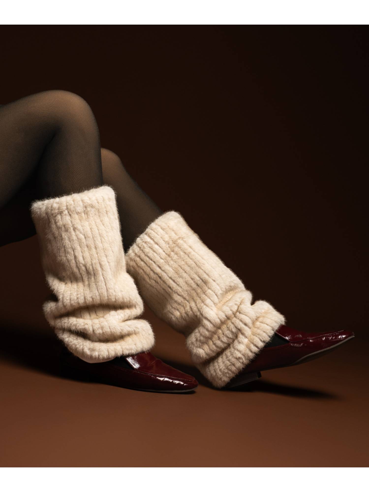 Theater Cream Ribbed Fur Leg Warmer