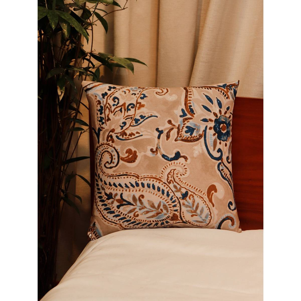 Zeba World Embroidered Polyester Cushion Cover Brown (16x16 inches)