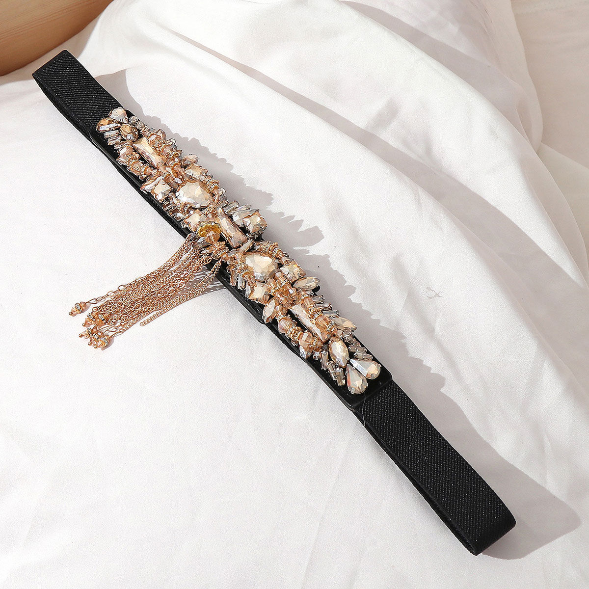 Chain clearance tassel belt