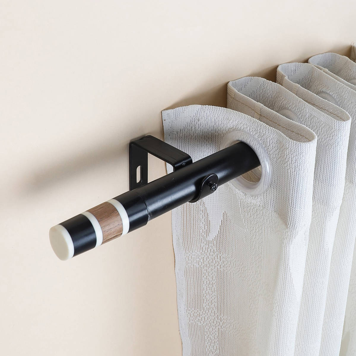 The Decor Mart 84"-144" Bw Wood Finial Extendable Curtain Rod Black 19Mm (Hardware Included)