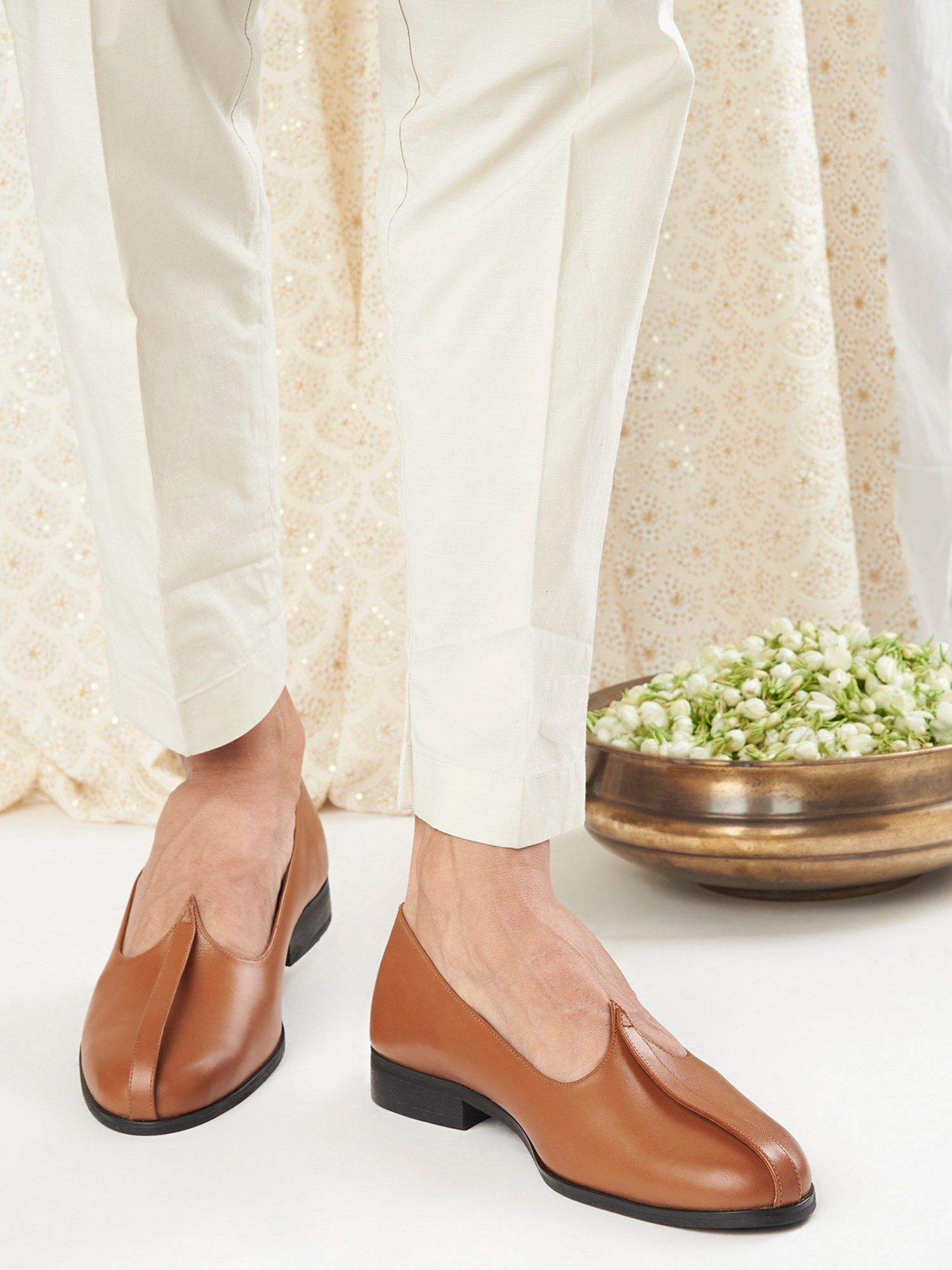 Buy SKO Mens Tan Leather Mojaris Online