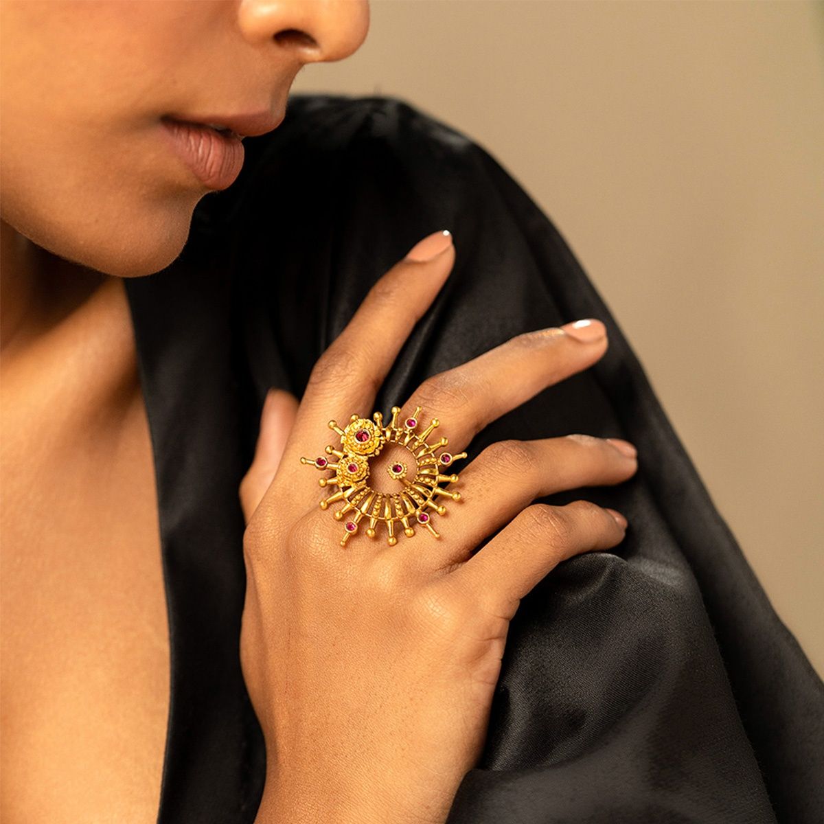 CaratLane: A Tanishq Partnership - What I ❤️ the most about these rings is  ______ (Fill in the Blanks 💁) Explore More: http://bit.ly/2NxQHoN |  Facebook