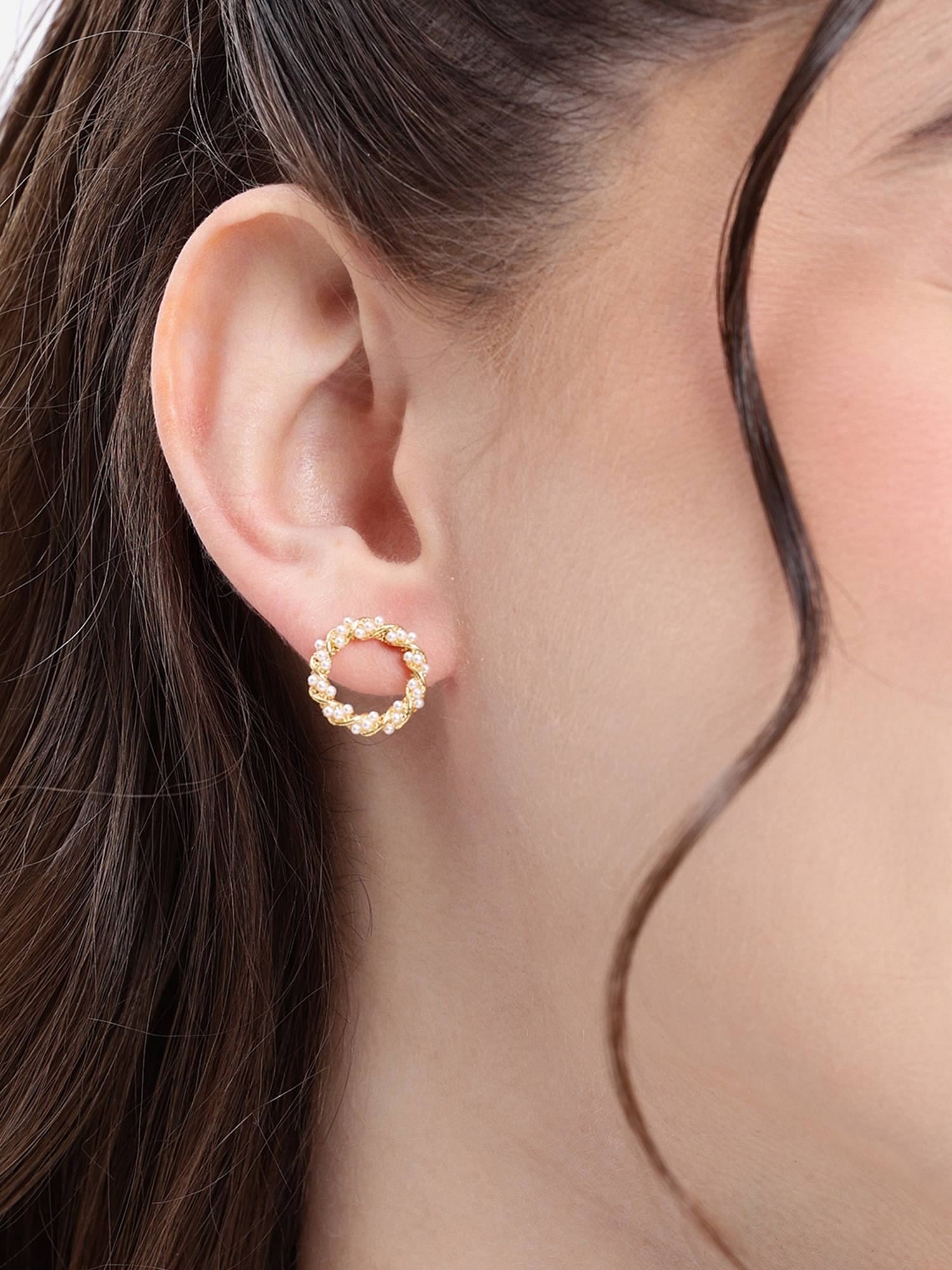 Carlton London 18kt Gold Plated Twisted Round Pearl Stud Earring