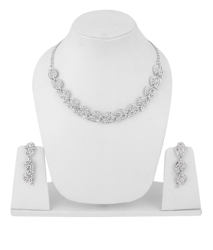 Movable packet Creed Anika's Creations Traditional Silver Plated Jewellery Set: Buy Anika's  Creations Traditional Silver Plated Jewellery Set Online at Best Price in  India | Nykaa