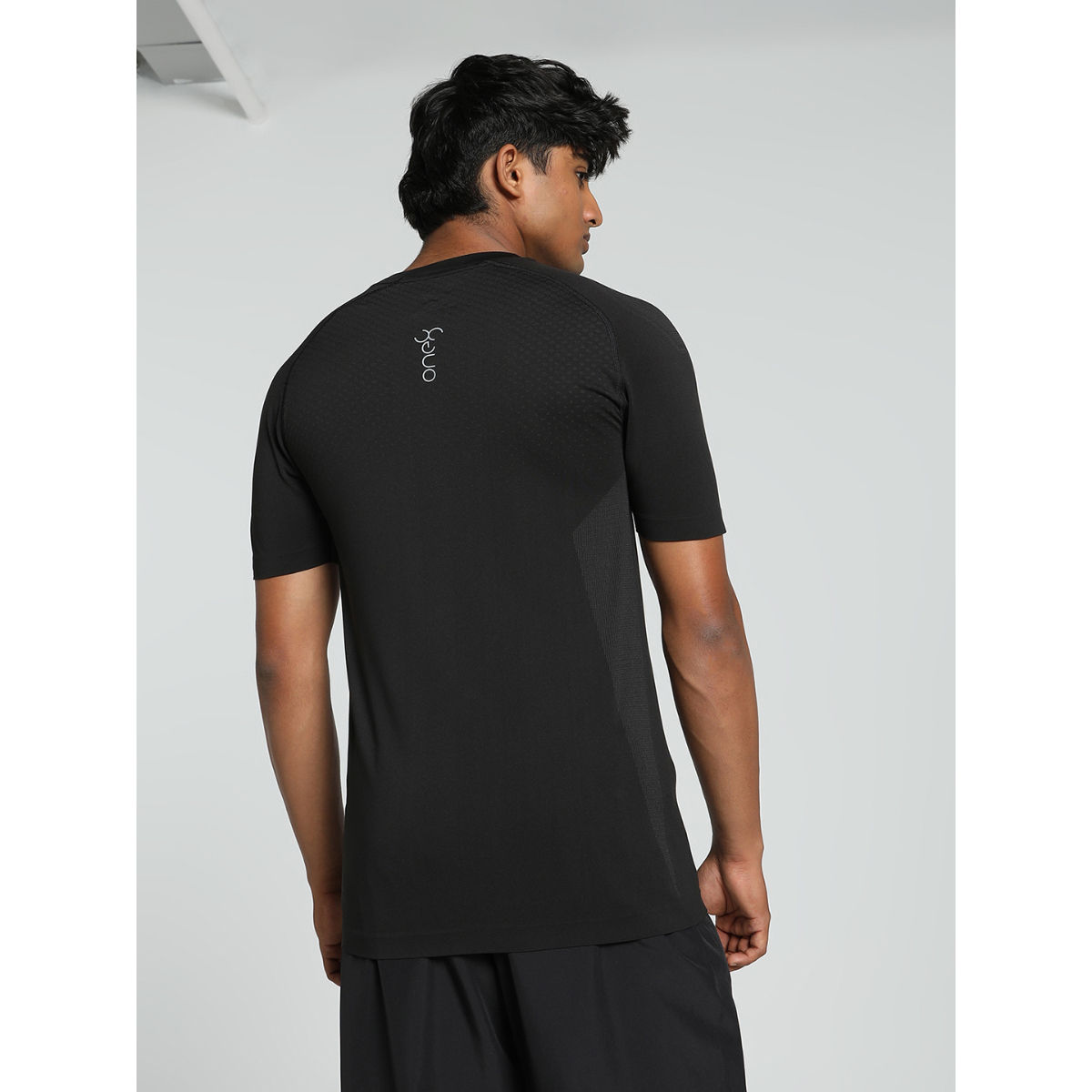 Buy Puma X One8 Men Seamless Tight Fit Training T-Shirt Black Online