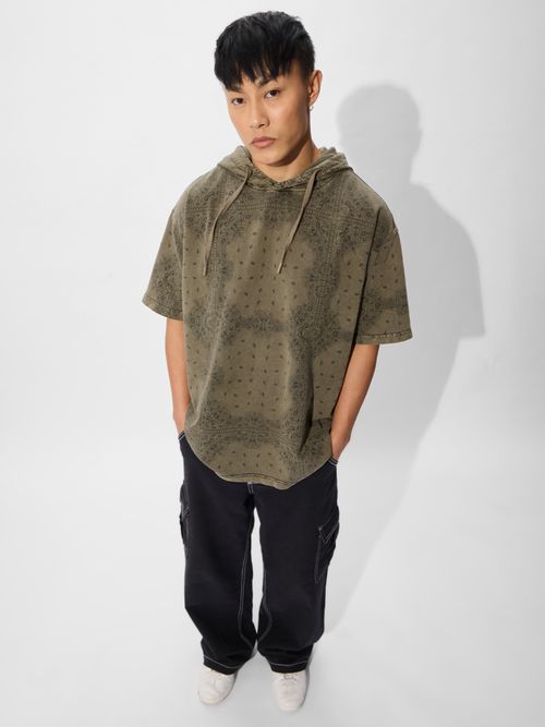 The Souled Store Originals: Olive Drab Men Oversized Hoodie T-Shirt