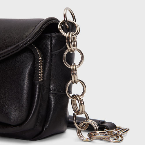 small chain-link crossbody bag