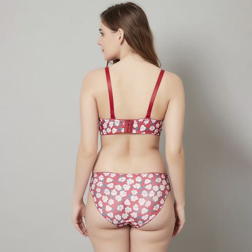 Buy Prettycat Beautiful Floral Print Lightly Padded T-Shirt Bra Panty Set -  Red Online