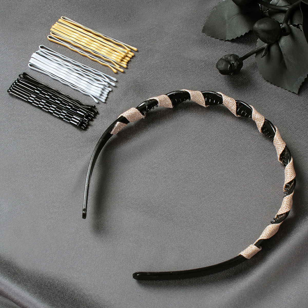 Ayesha Golden Glitter Hairband & Hair Pin Set Buy Ayesha Golden Glitter Hairband & Hair Pin Set