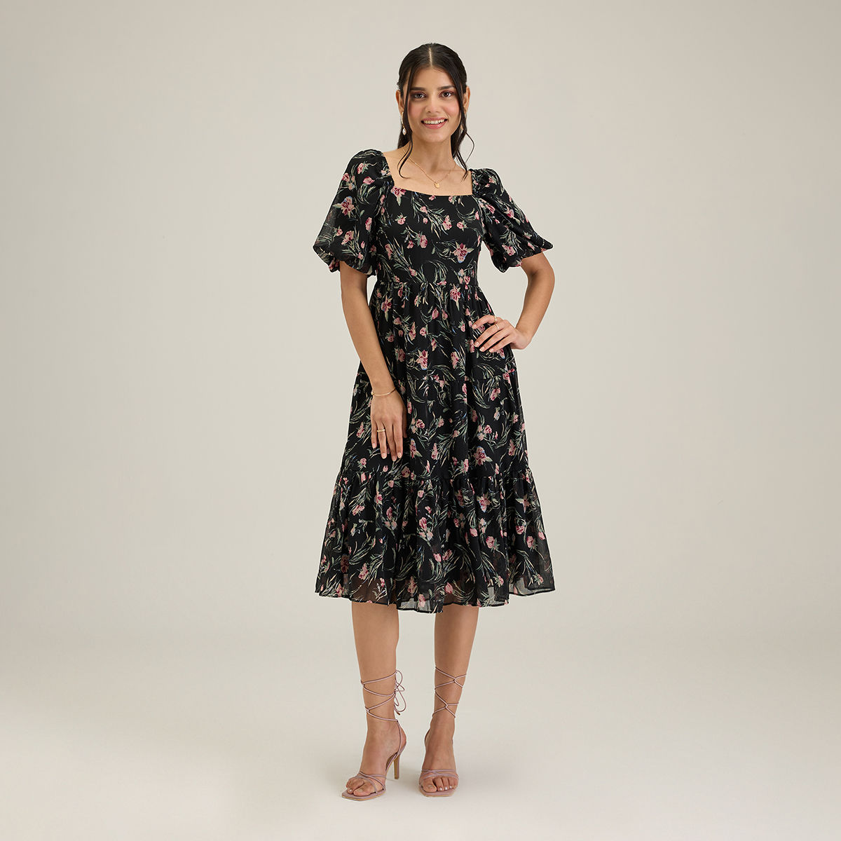 Buy Twenty Dresses by Nykaa Fashion Orange Sweetheart Neck Floral Midi Dress  Online