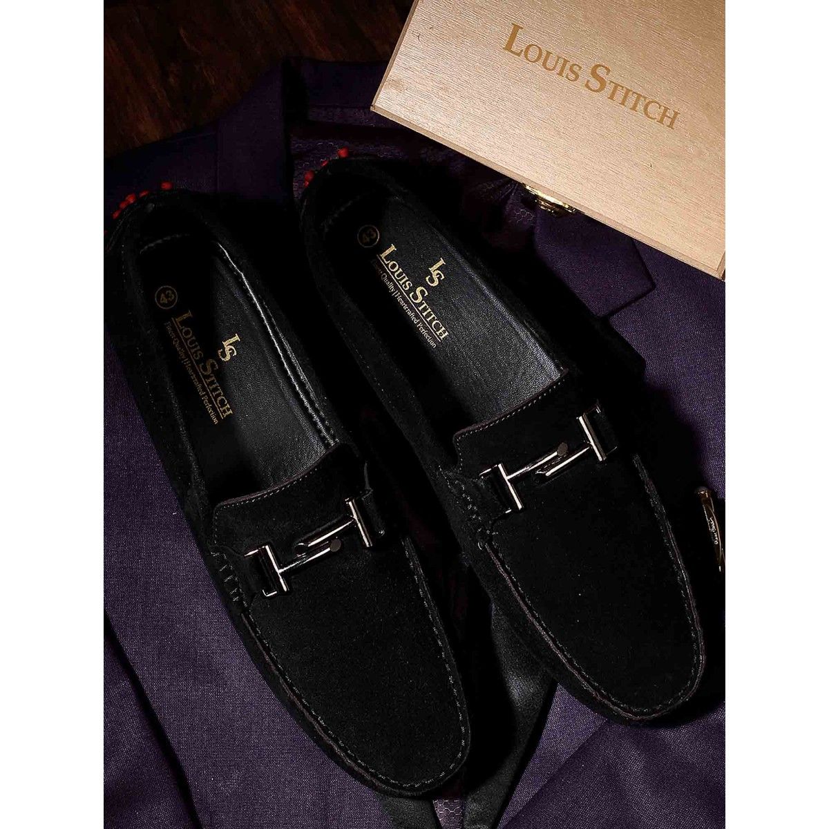 LOUIS VUITTON black suede lace-up loafers – Loop Generation