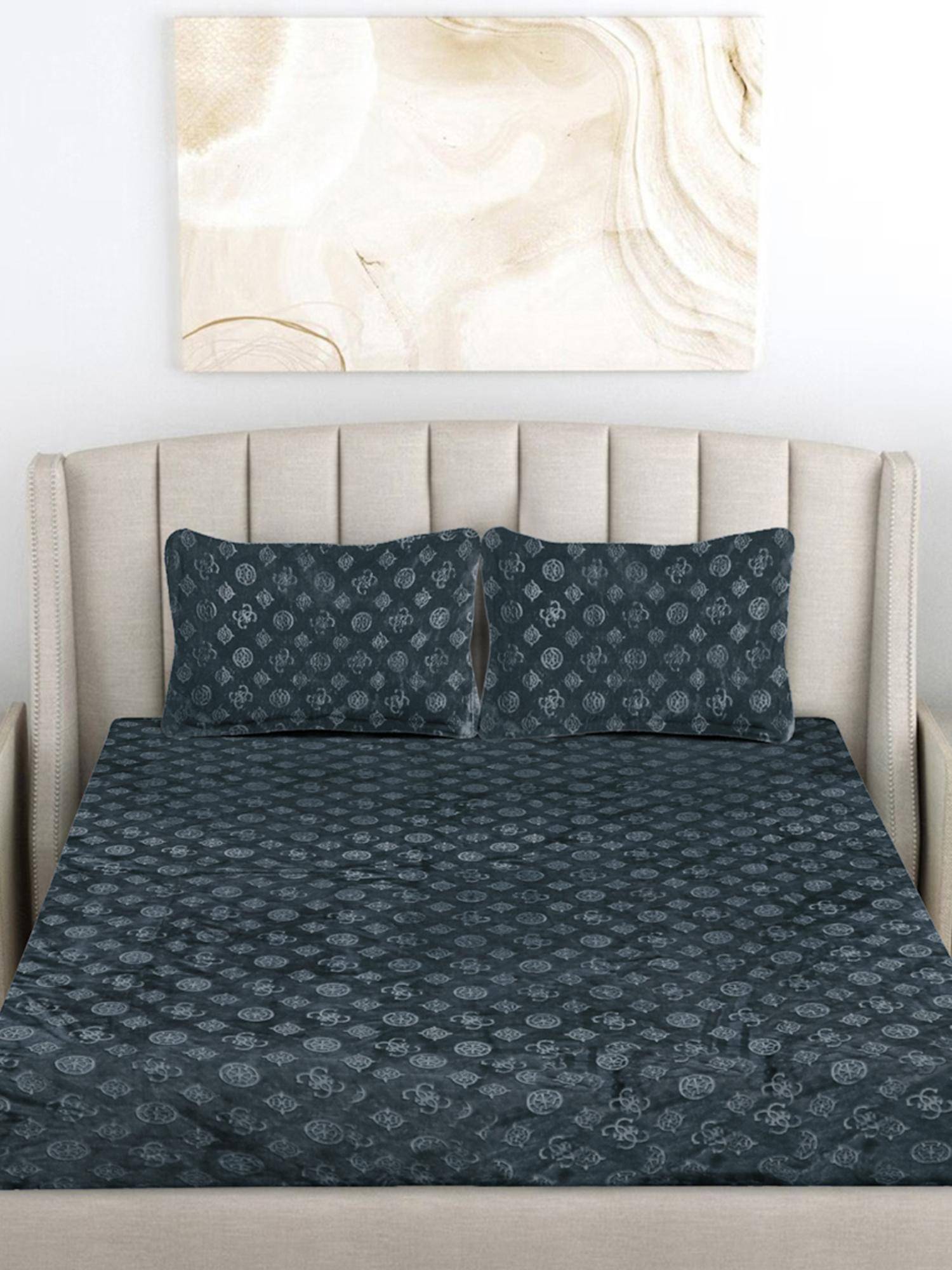 FABINALIV Dark Grey Geometric Woollen Embossed King Size Double Bedsheet With 2 Pillow Covers