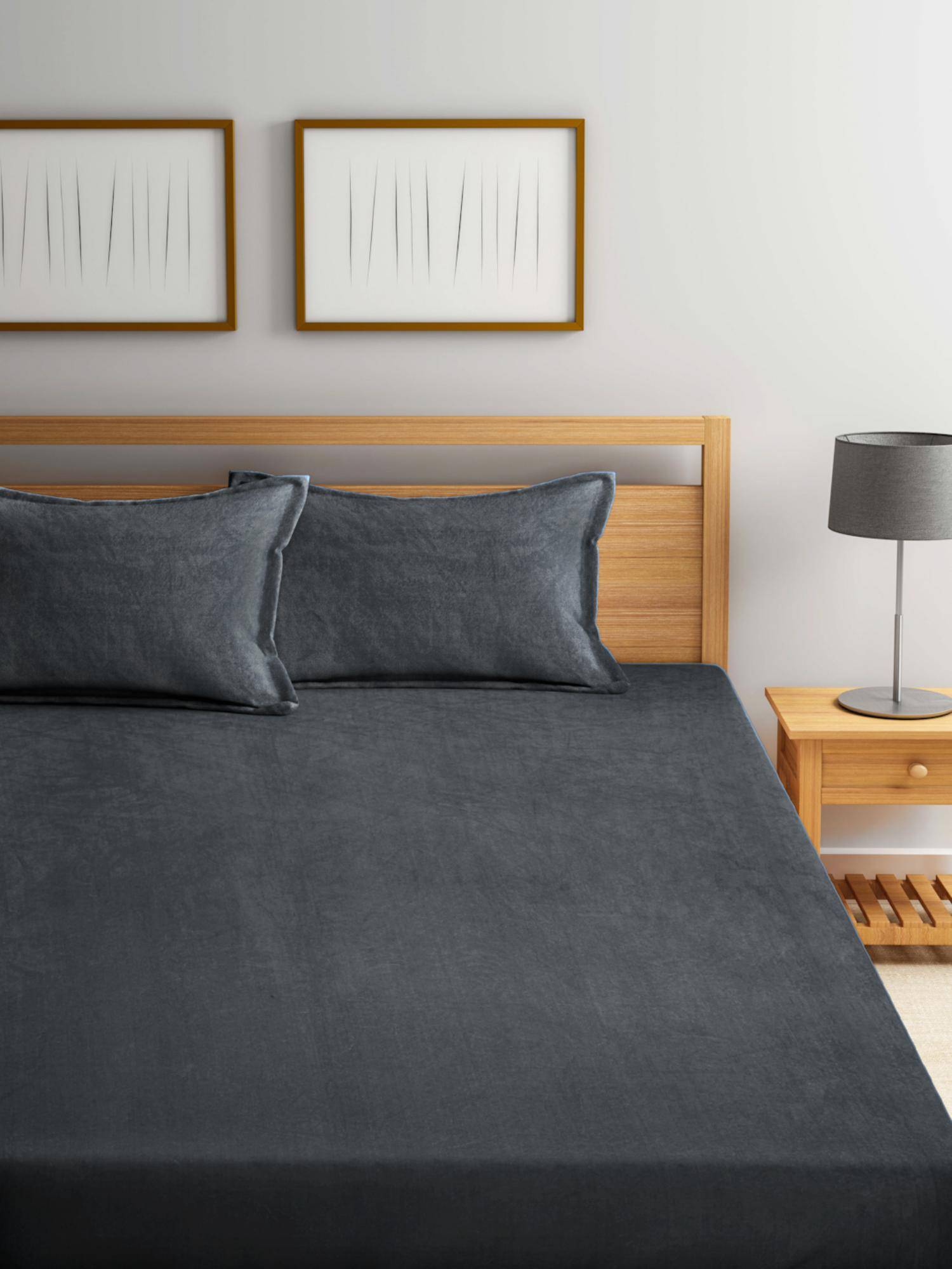 FABINALIV Dark Grey Solid 300 Tc Woollen King Size Double Bedsheet With 2 Pillow Covers