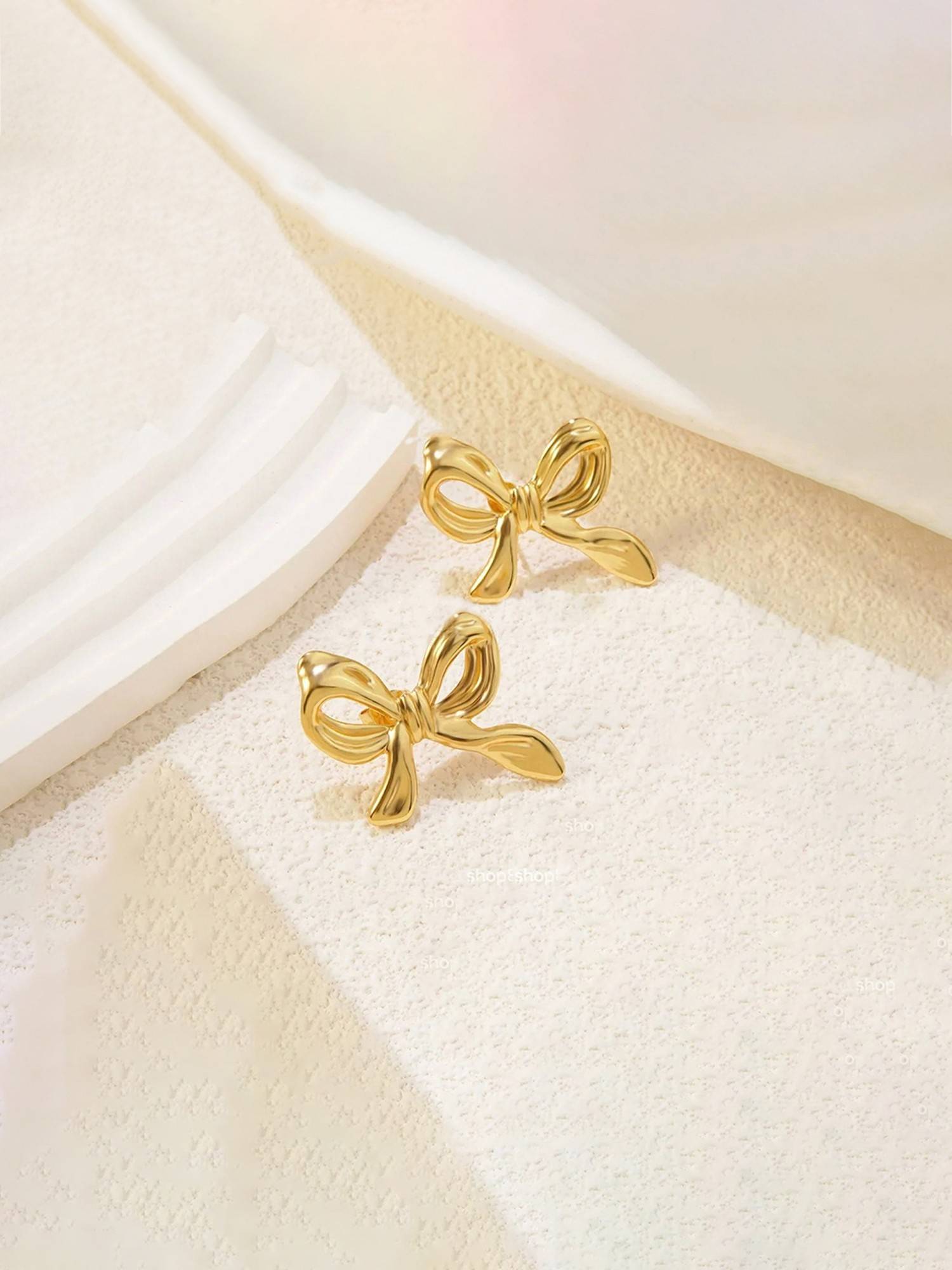 Designs & You Gold-Plated Anti Tarnish Stainless Steel Bow Themed Stud Earrings