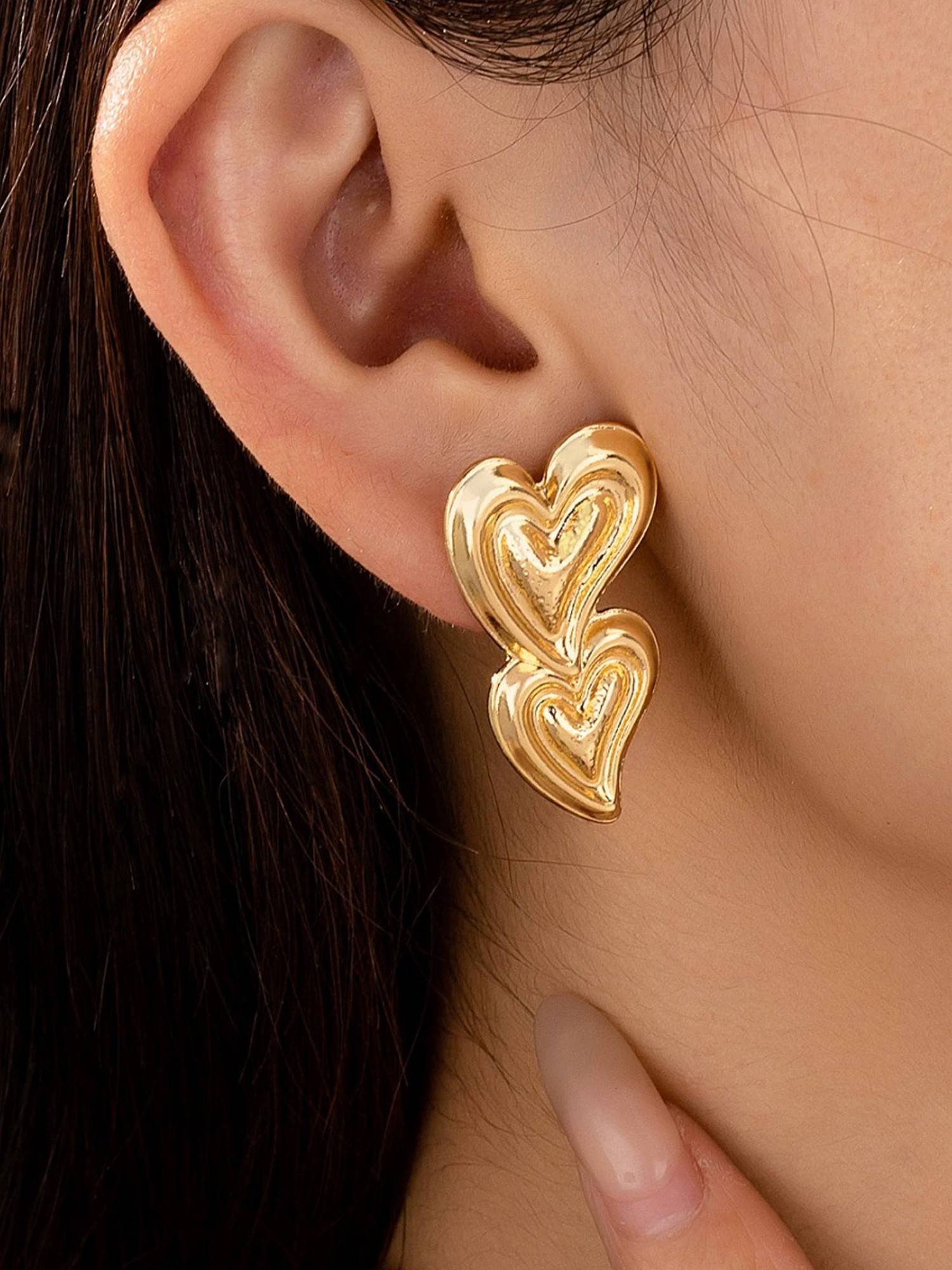 Designs & You Gold-Plated Anti Tarnish Stainless Steel Heart Themed Stud Earrings