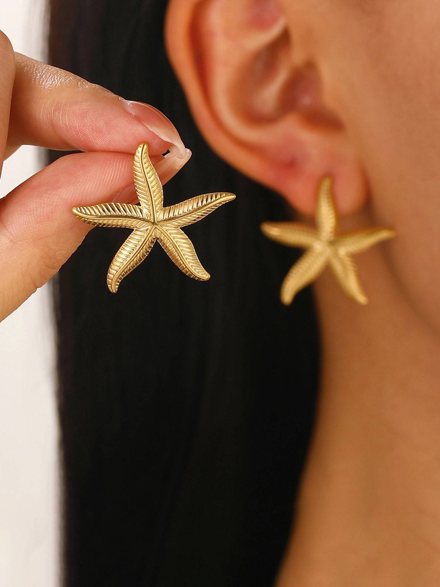 Designs & You Gold-Plated Anti Tarnish Stainless Steel Star Shaped Stud Earrings
