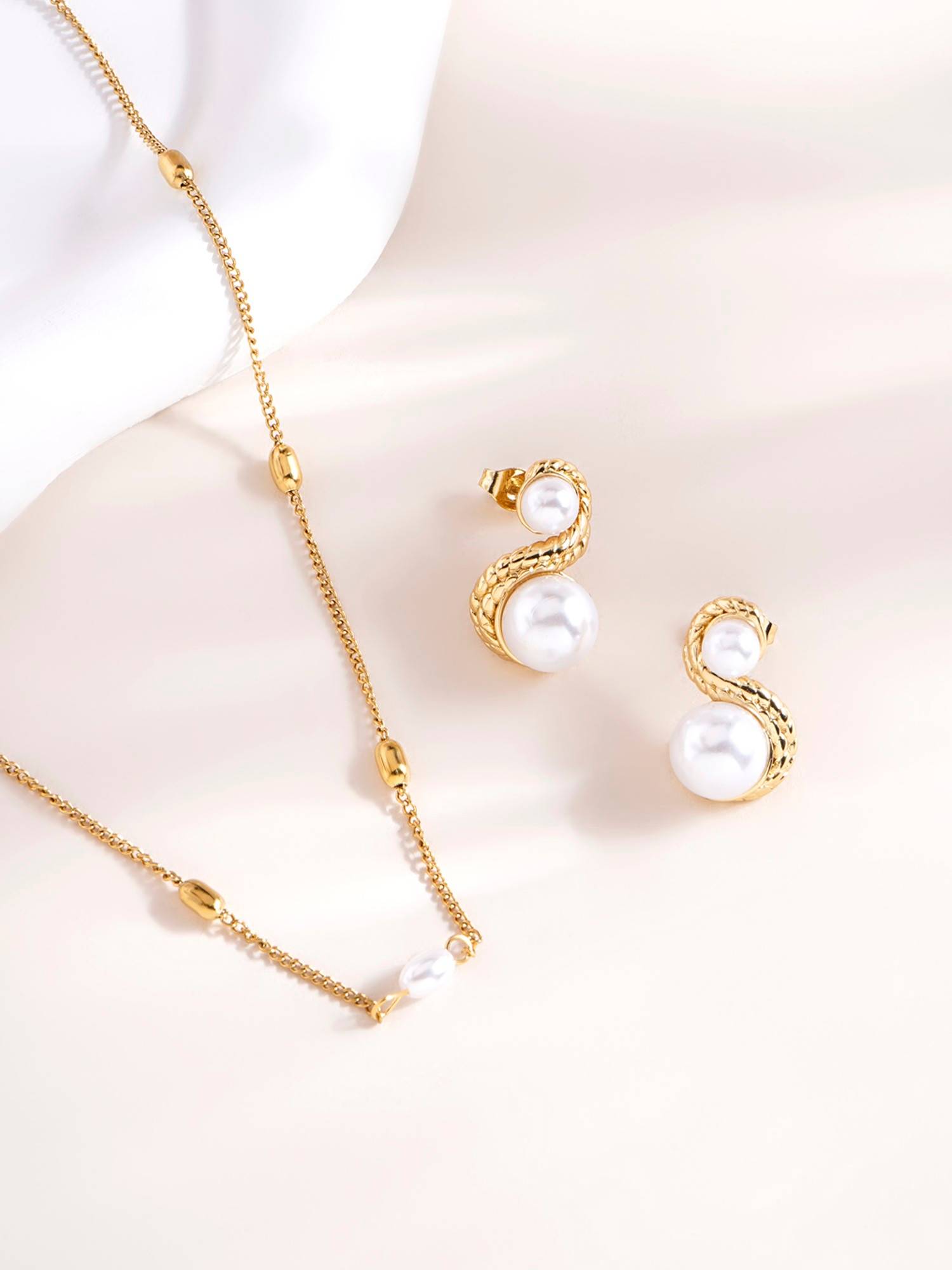 Palmonas Enchantress Pearl Stud Earrings and Single Pearl Necklace Combo Set
