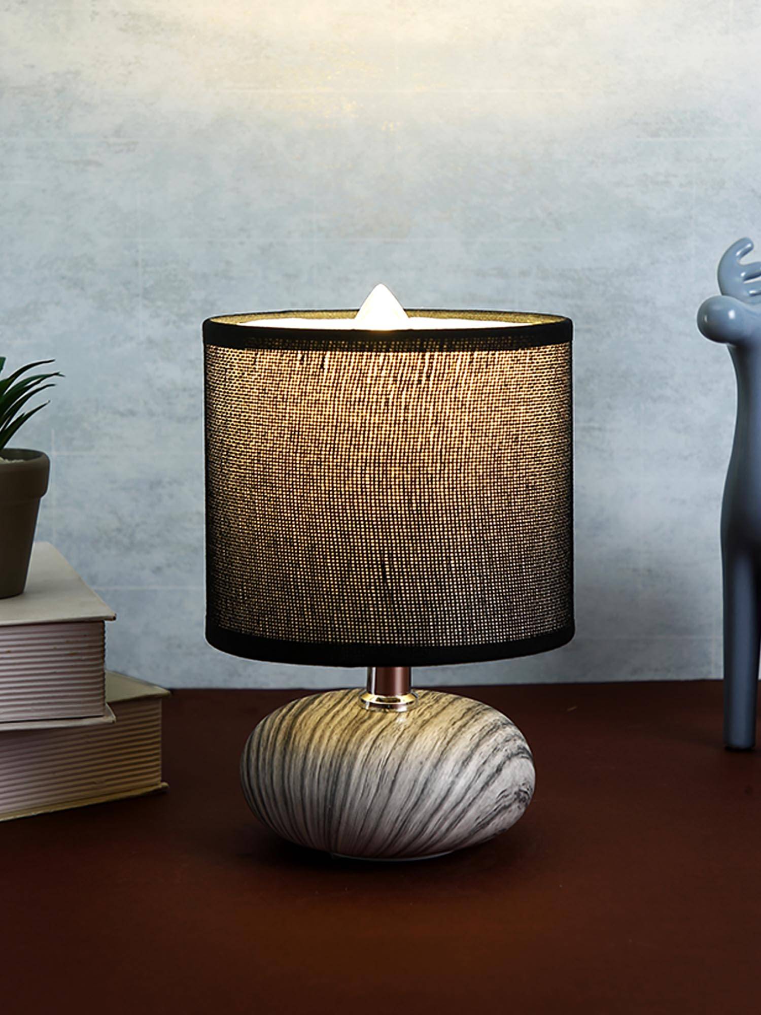 Tayhaa Black And White Cylindrical Table Lamp